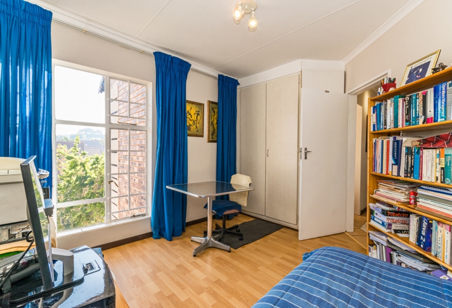 2 Bedroom Property for Sale in Die Hoewes Gauteng