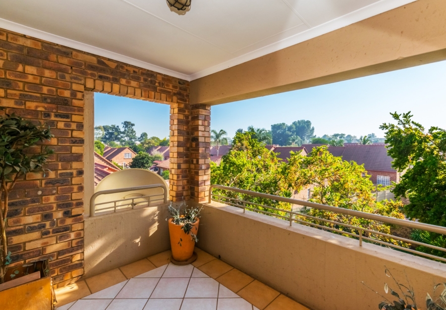 2 Bedroom Property for Sale in Die Hoewes Gauteng