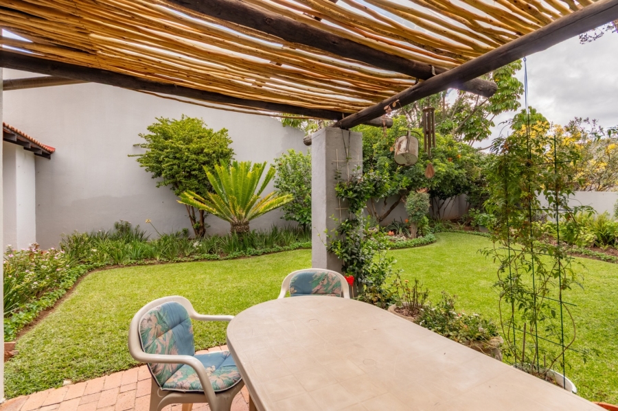 To Let 3 Bedroom Property for Rent in Bryanston Gauteng