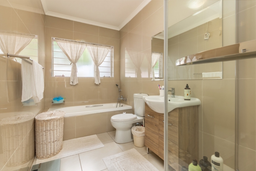 To Let 3 Bedroom Property for Rent in Bryanston Gauteng