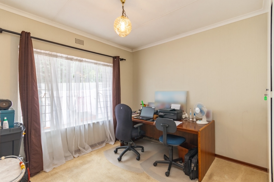 To Let 3 Bedroom Property for Rent in Bryanston Gauteng