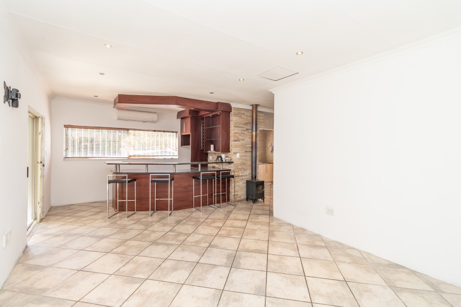5 Bedroom Property for Sale in Fourways Gauteng