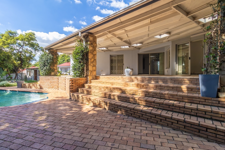 5 Bedroom Property for Sale in Fourways Gauteng