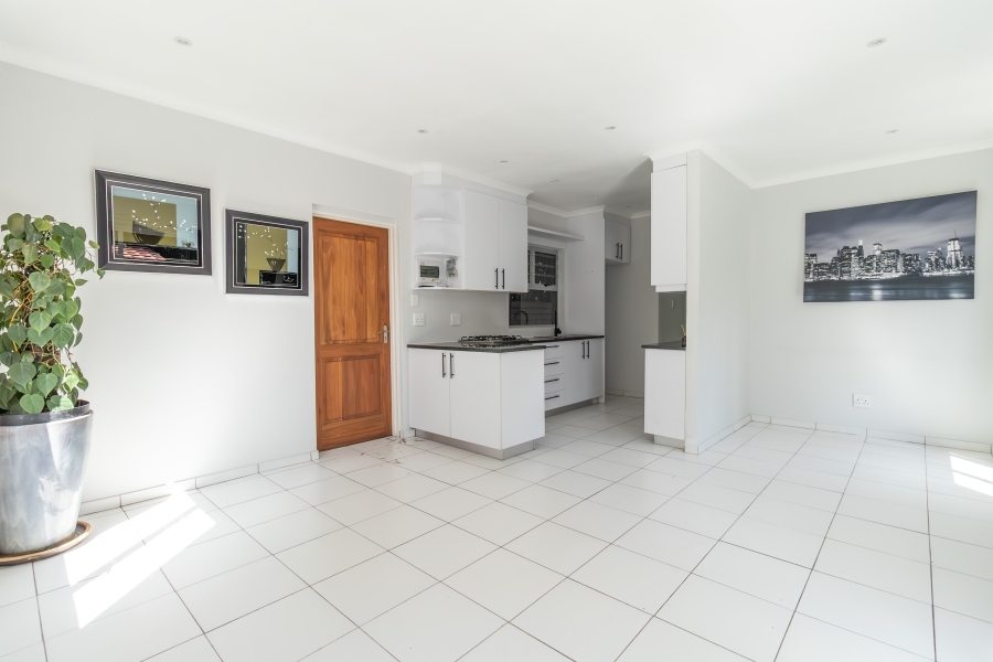 To Let 5 Bedroom Property for Rent in Fourways Gauteng