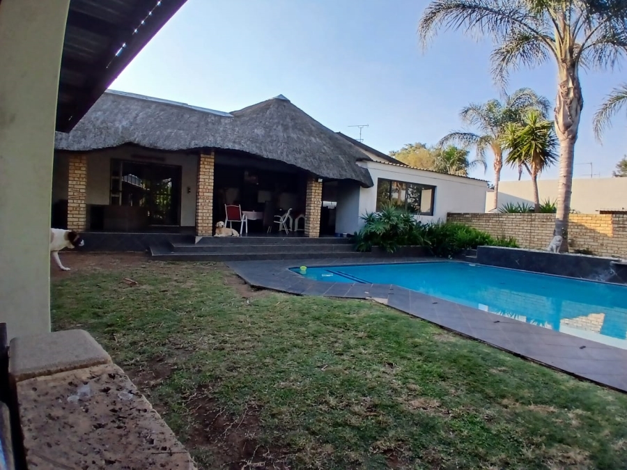 4 Bedroom Property for Sale in Lambton Gauteng
