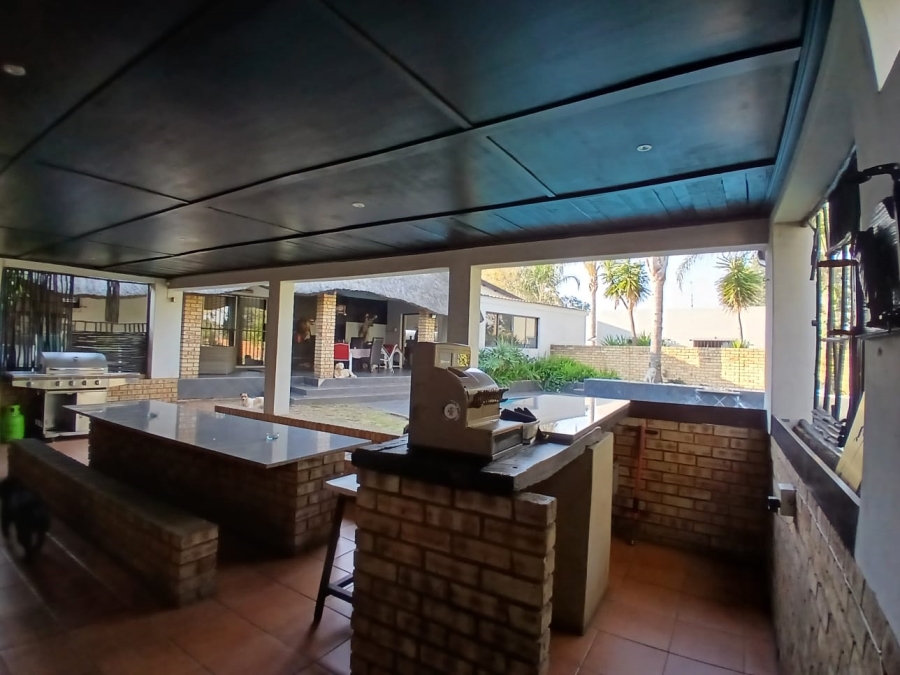 4 Bedroom Property for Sale in Lambton Gauteng