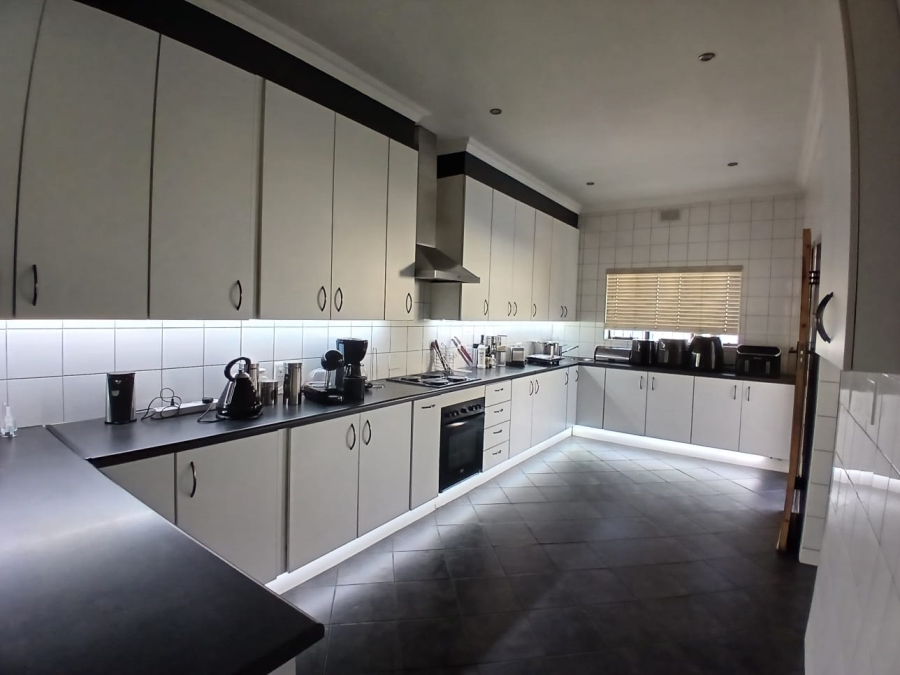4 Bedroom Property for Sale in Lambton Gauteng