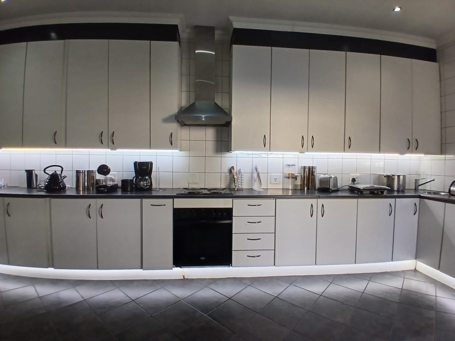 4 Bedroom Property for Sale in Lambton Gauteng