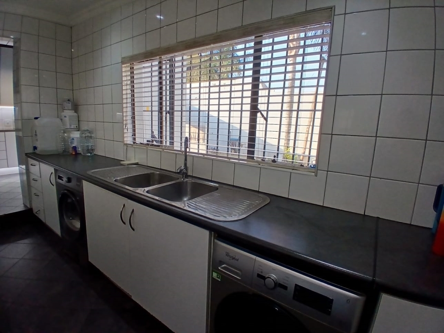 4 Bedroom Property for Sale in Lambton Gauteng