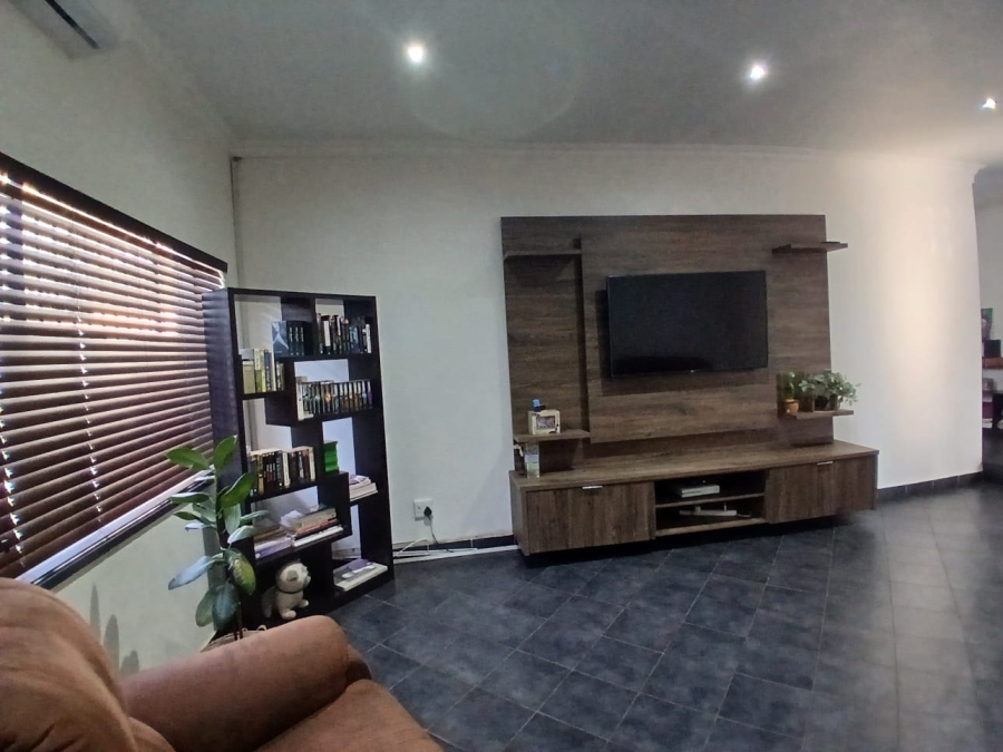 4 Bedroom Property for Sale in Lambton Gauteng