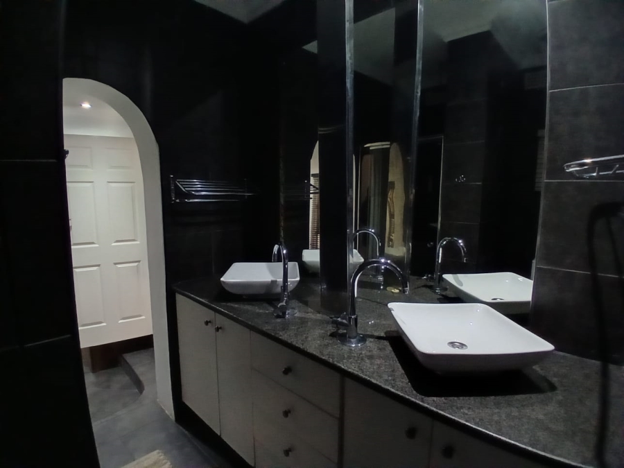 4 Bedroom Property for Sale in Lambton Gauteng