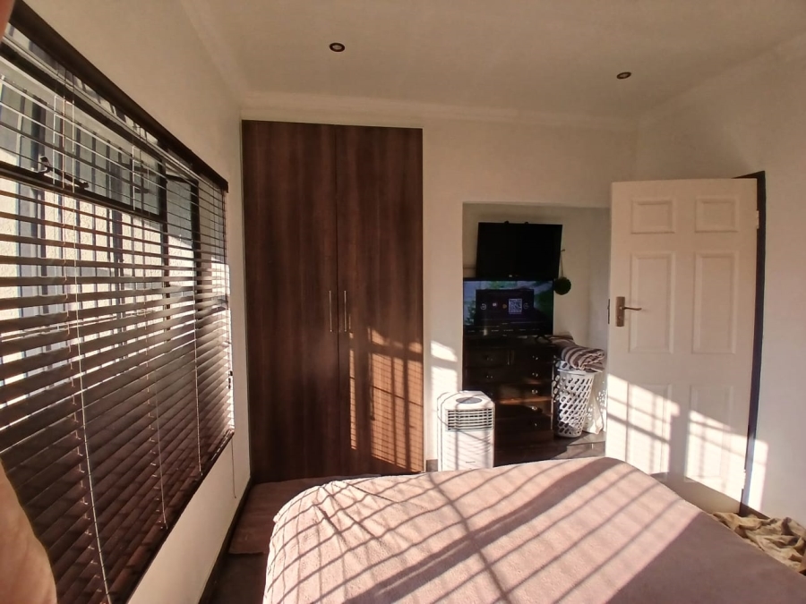 4 Bedroom Property for Sale in Lambton Gauteng