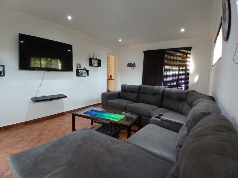 4 Bedroom Property for Sale in Lambton Gauteng
