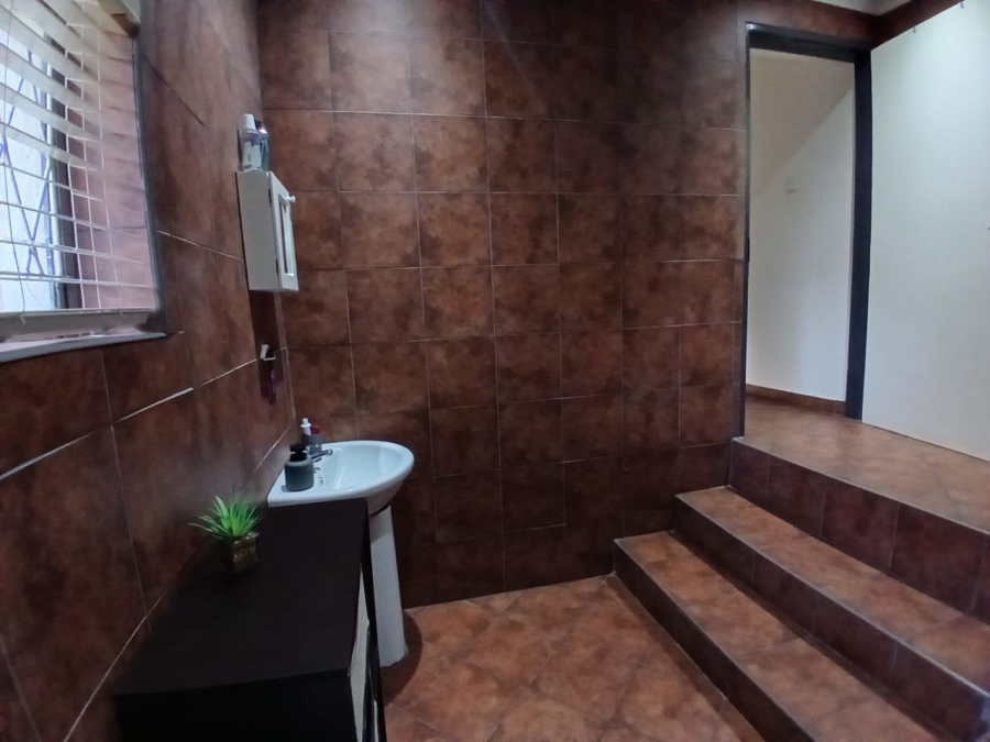 4 Bedroom Property for Sale in Lambton Gauteng