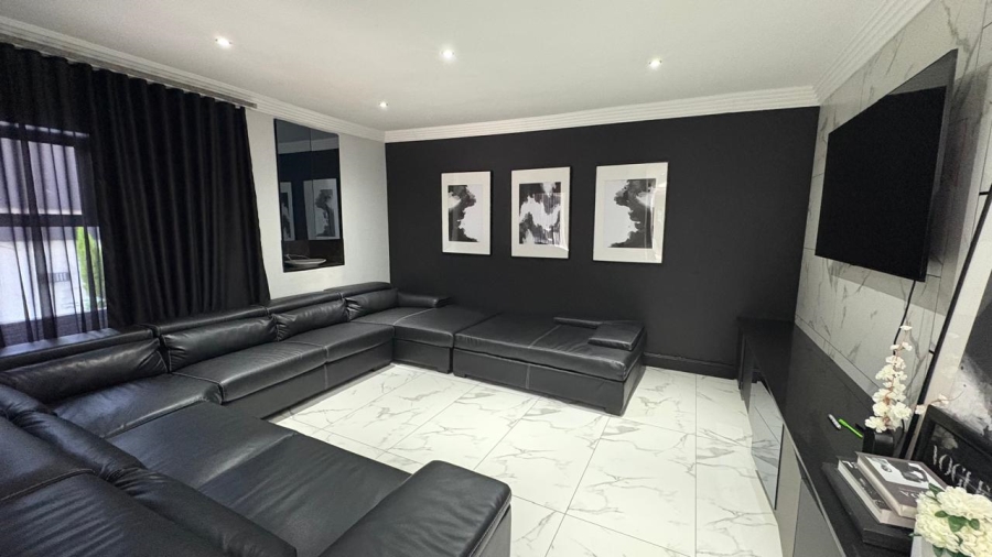 4 Bedroom Property for Sale in Beyers Park Gauteng