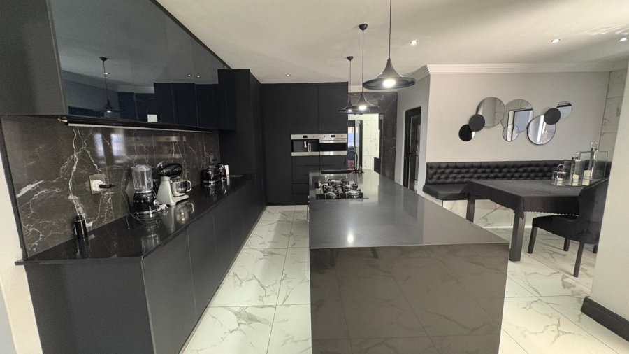 4 Bedroom Property for Sale in Beyers Park Gauteng