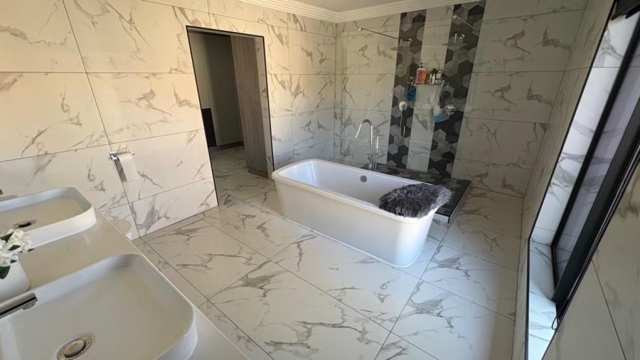 4 Bedroom Property for Sale in Beyers Park Gauteng