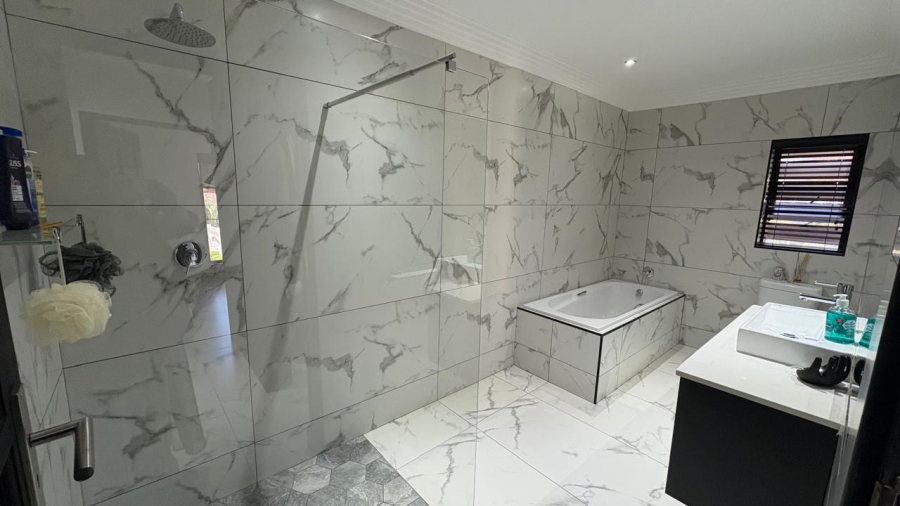 4 Bedroom Property for Sale in Beyers Park Gauteng
