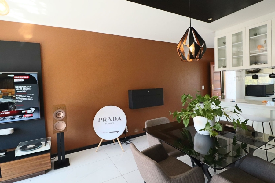 2 Bedroom Property for Sale in Bryanston Gauteng