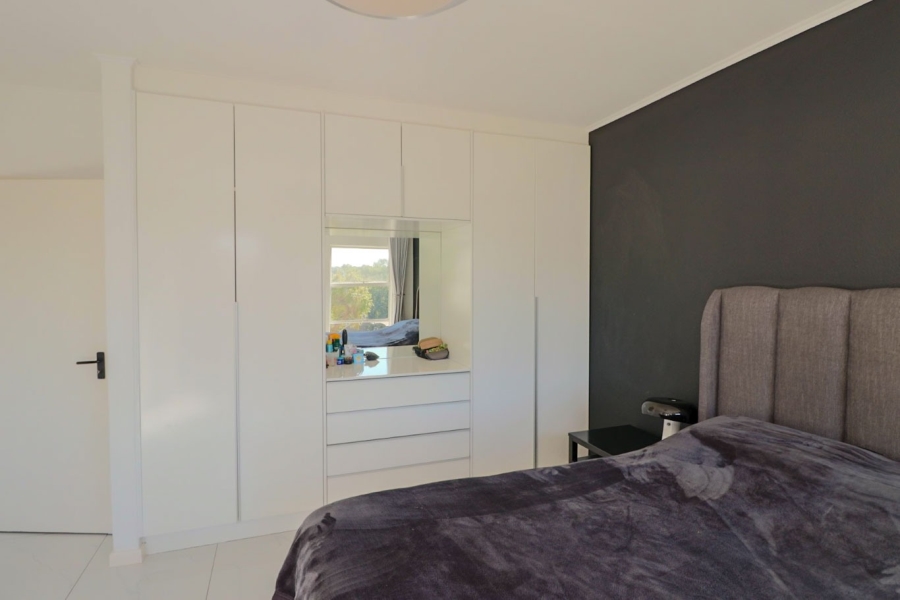 2 Bedroom Property for Sale in Bryanston Gauteng