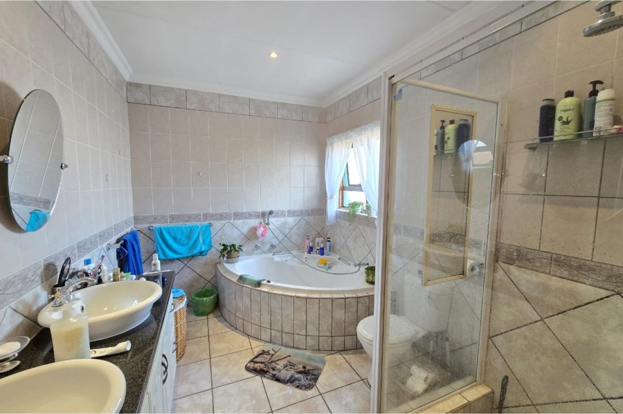 3 Bedroom Property for Sale in Rose Acres Estate Gauteng