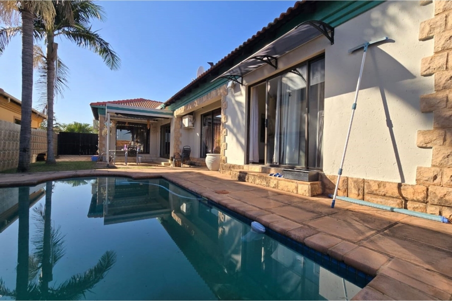 3 Bedroom Property for Sale in Rose Acres Estate Gauteng