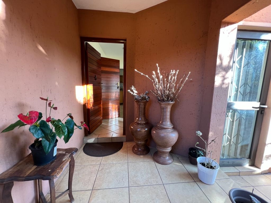 To Let 3 Bedroom Property for Rent in Sterrewag Gauteng