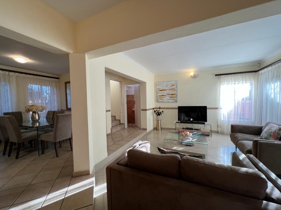 To Let 3 Bedroom Property for Rent in Sterrewag Gauteng