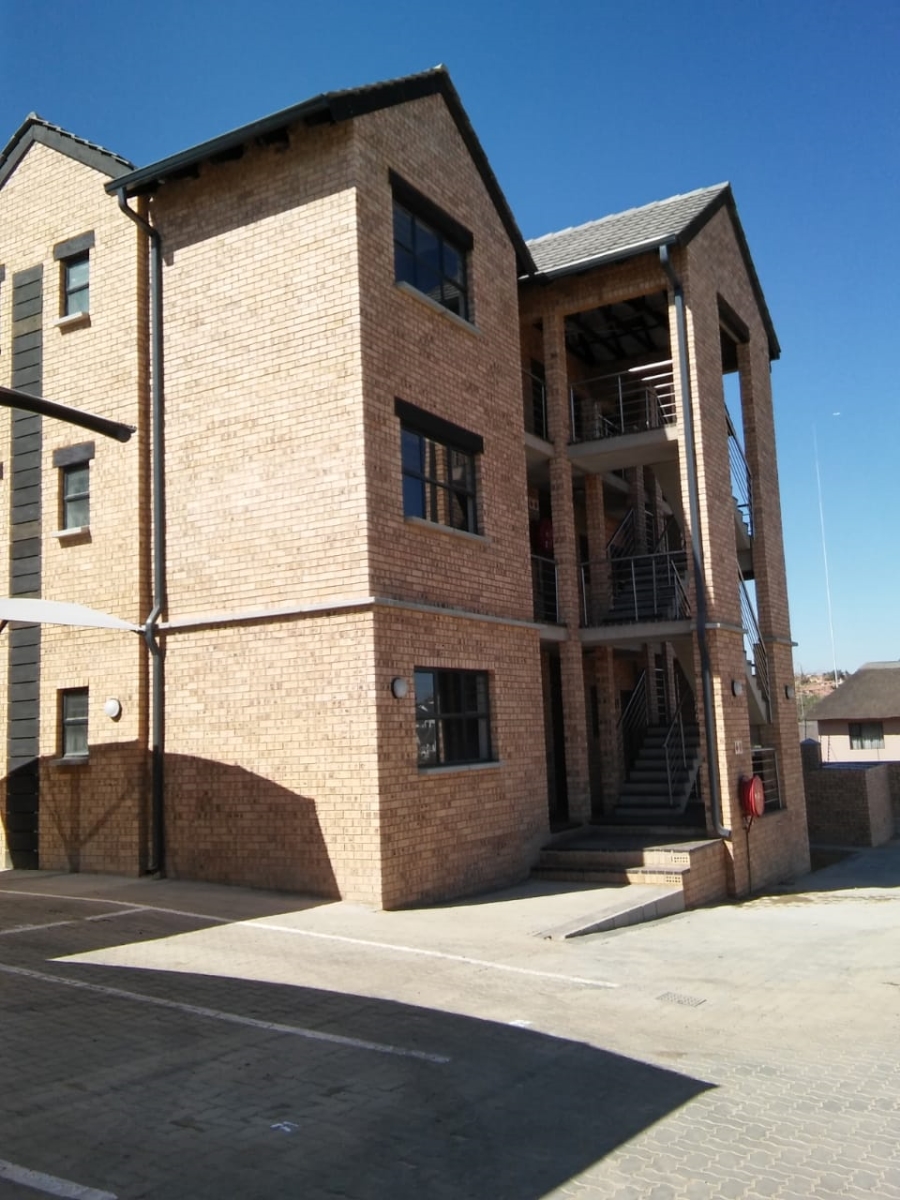 To Let 2 Bedroom Property for Rent in Kyalami Gauteng