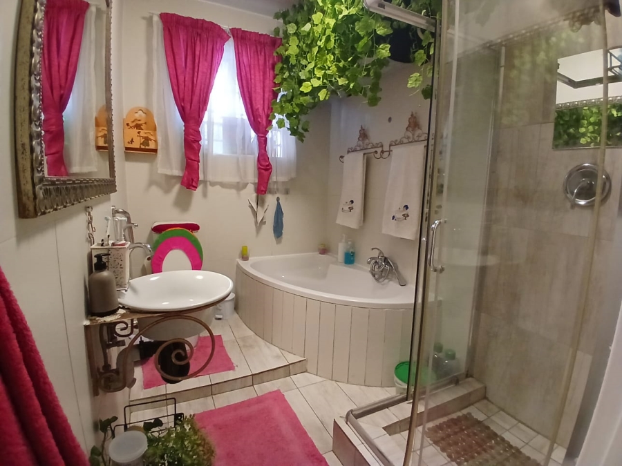 3 Bedroom Property for Sale in Lambton Gauteng