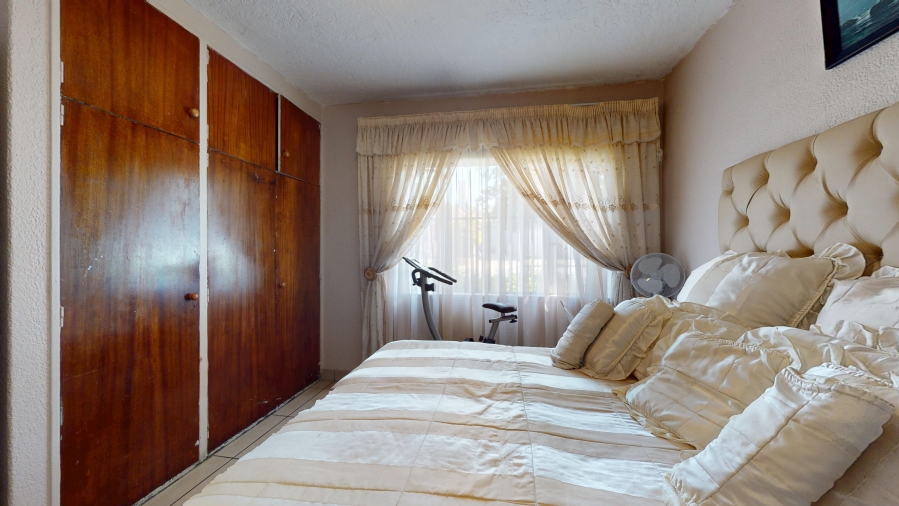 2 Bedroom Property for Sale in Elsburg Gauteng