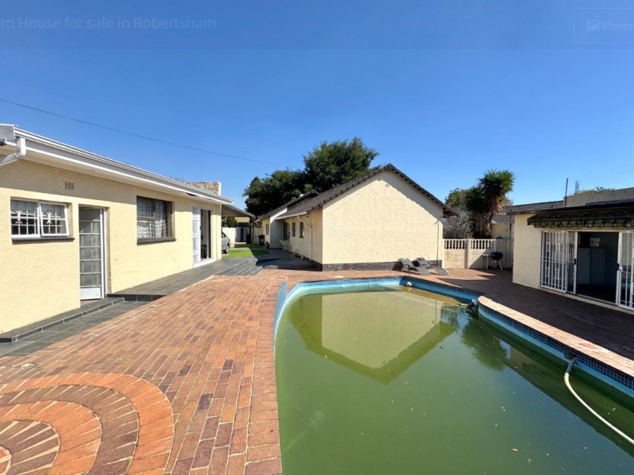 5 Bedroom Property for Sale in Robertsham Gauteng