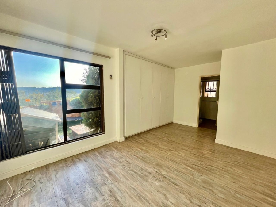 To Let 3 Bedroom Property for Rent in Mulbarton Gauteng