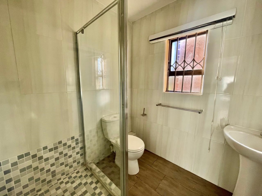 To Let 3 Bedroom Property for Rent in Mulbarton Gauteng
