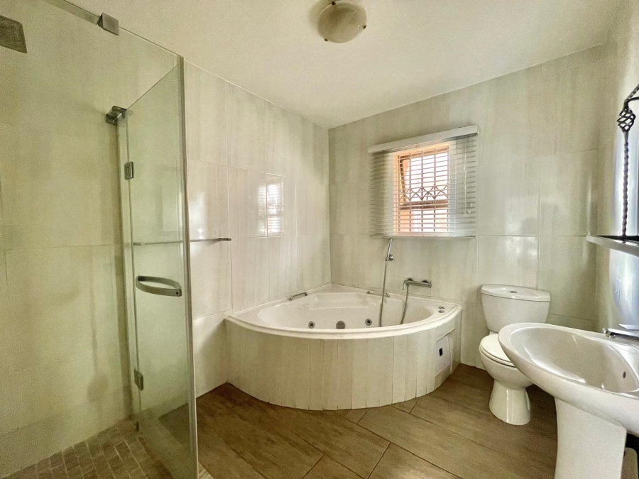To Let 3 Bedroom Property for Rent in Mulbarton Gauteng