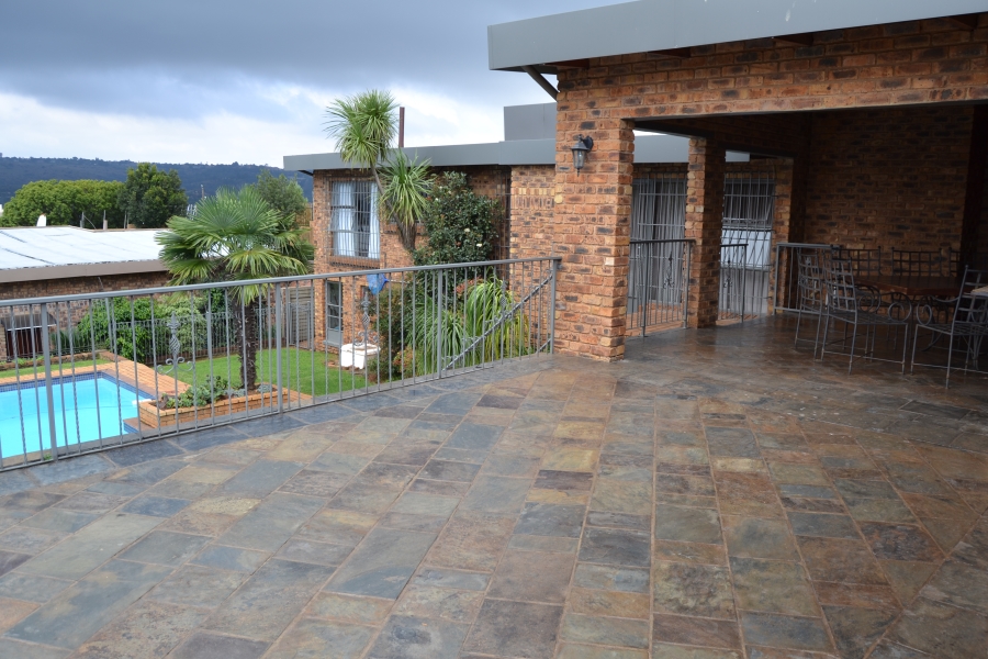 4 Bedroom Property for Sale in Helderkruin View Gauteng