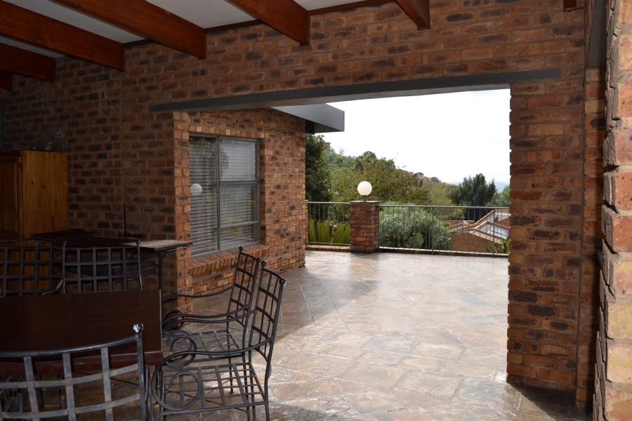 4 Bedroom Property for Sale in Helderkruin View Gauteng