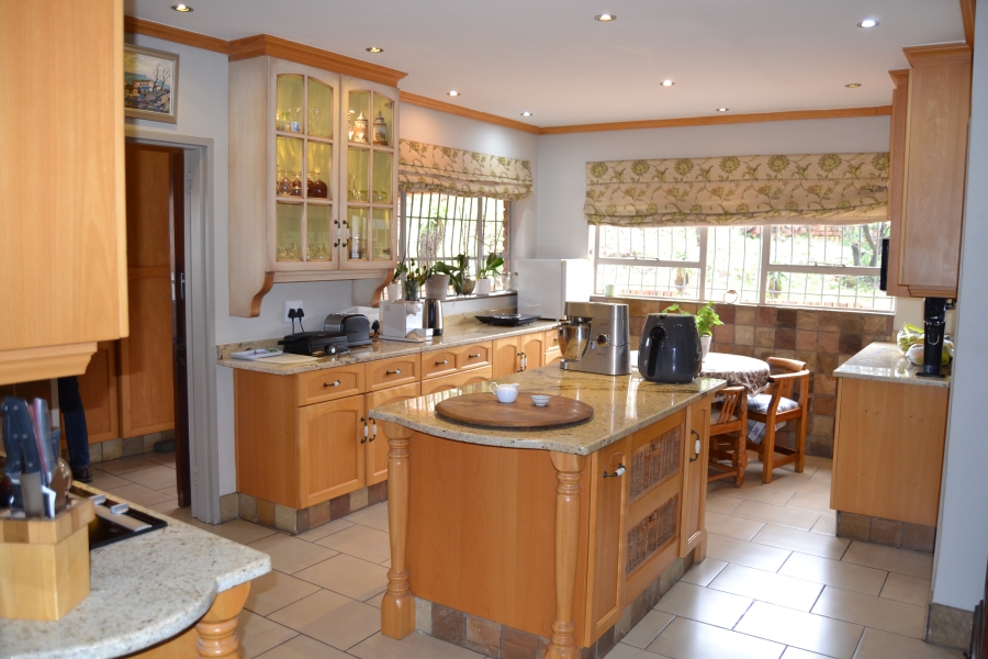 4 Bedroom Property for Sale in Helderkruin View Gauteng