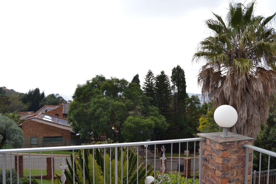 4 Bedroom Property for Sale in Helderkruin View Gauteng