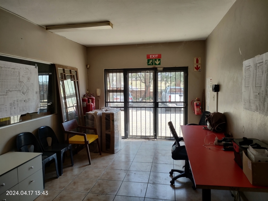 To Let commercial Property for Rent in Mostyn Park Gauteng
