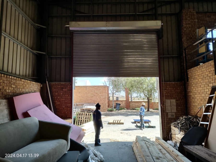 To Let commercial Property for Rent in Mostyn Park Gauteng