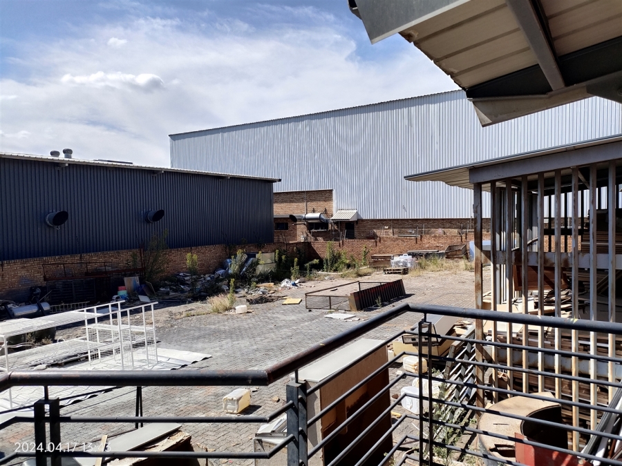 To Let commercial Property for Rent in Mostyn Park Gauteng