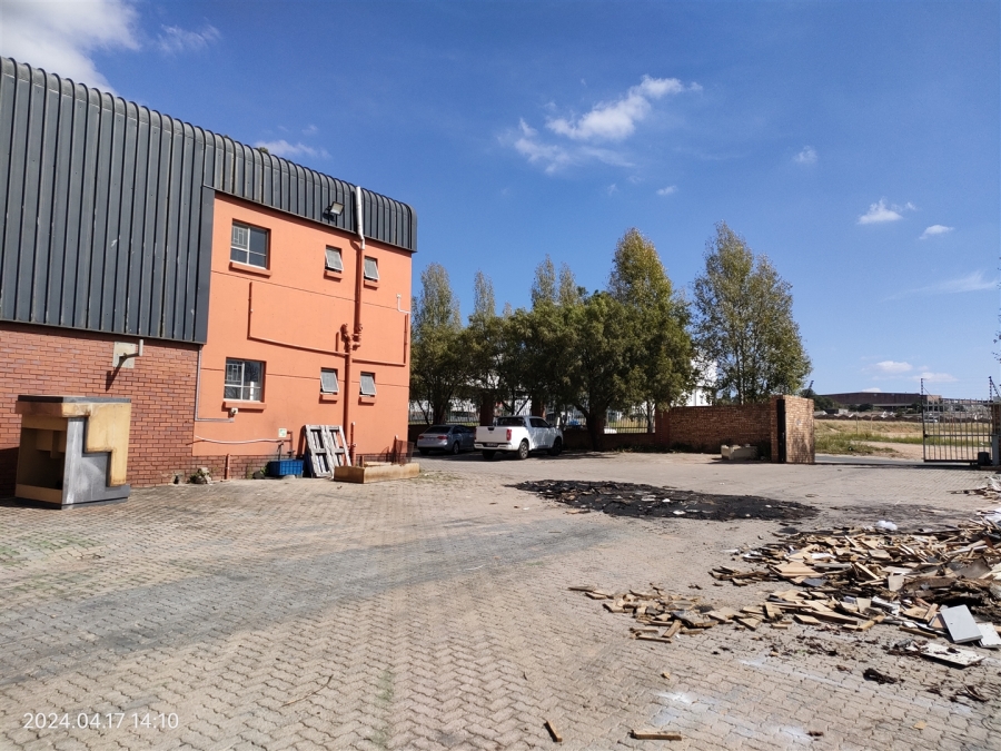 To Let commercial Property for Rent in Mostyn Park Gauteng