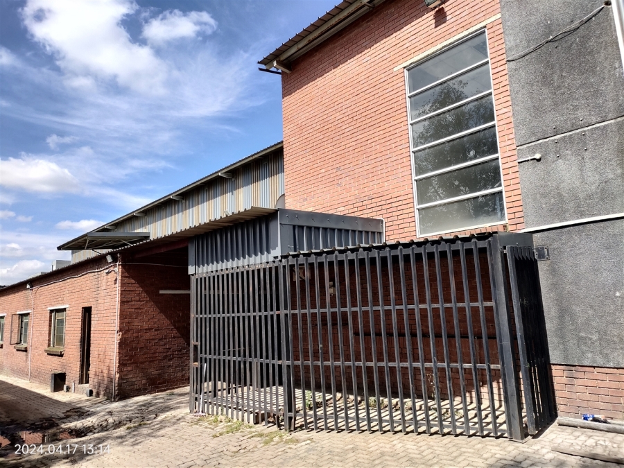 To Let commercial Property for Rent in Mostyn Park Gauteng