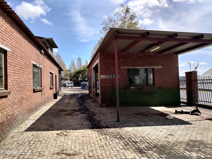 To Let commercial Property for Rent in Mostyn Park Gauteng
