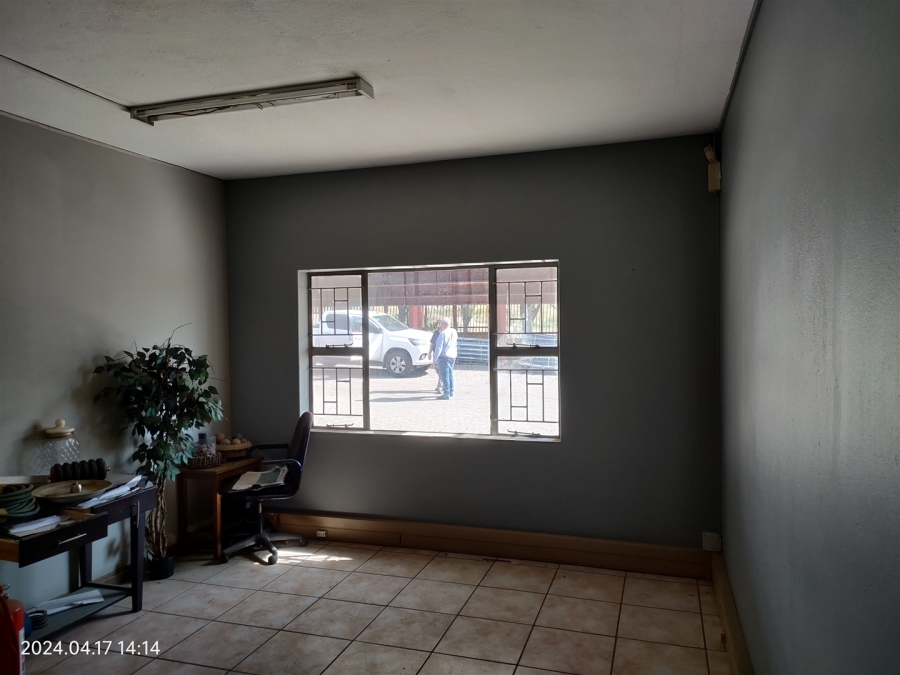 To Let commercial Property for Rent in Mostyn Park Gauteng