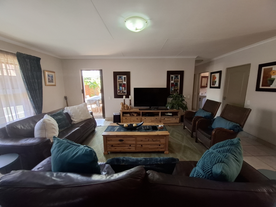 2 Bedroom Property for Sale in Equestria Gauteng