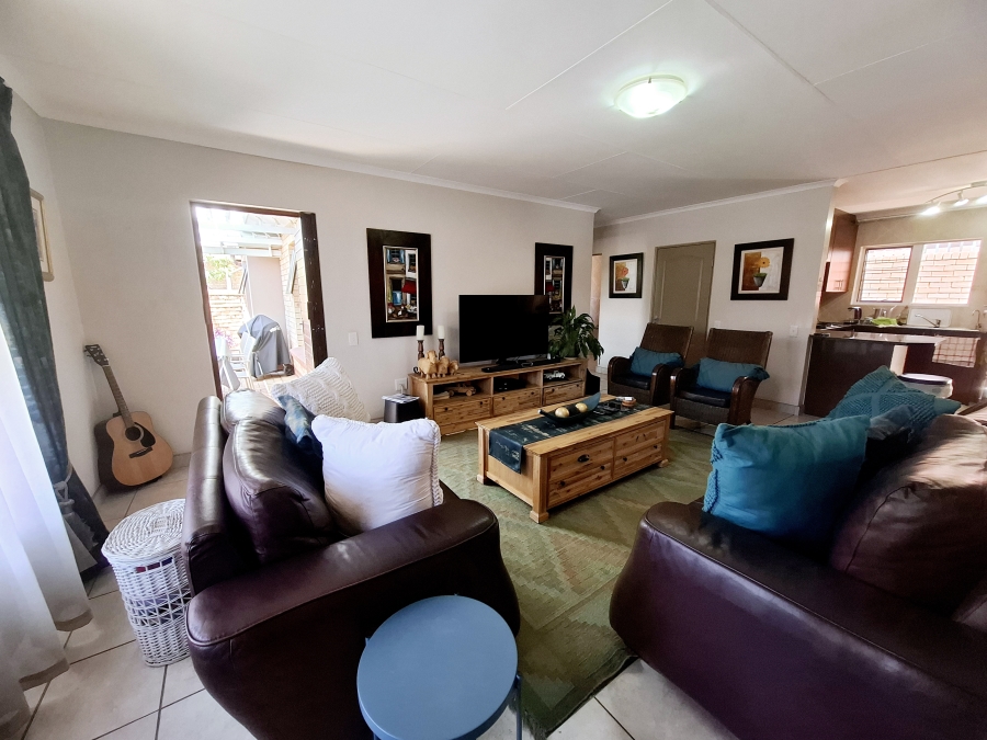2 Bedroom Property for Sale in Equestria Gauteng