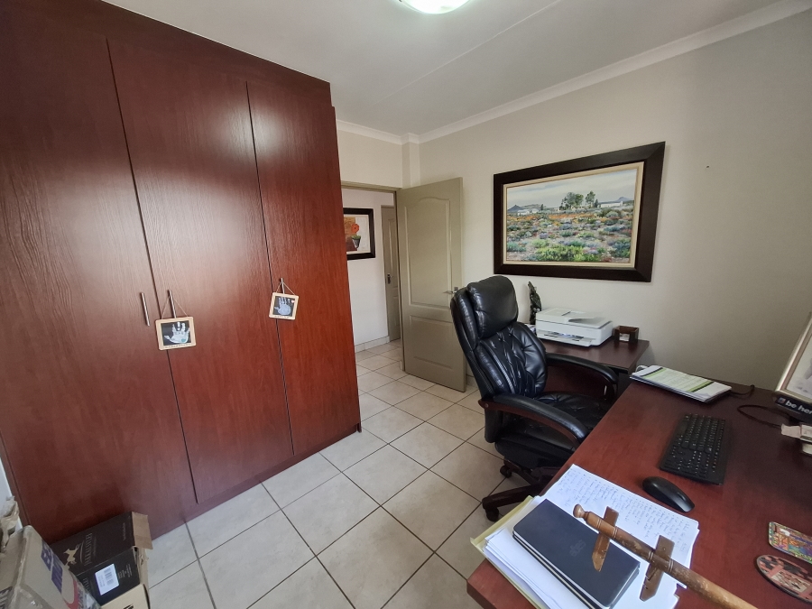 2 Bedroom Property for Sale in Equestria Gauteng