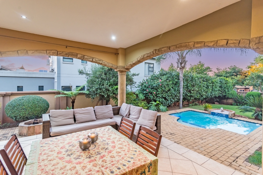4 Bedroom Property for Sale in Ruimsig Country Estate Gauteng